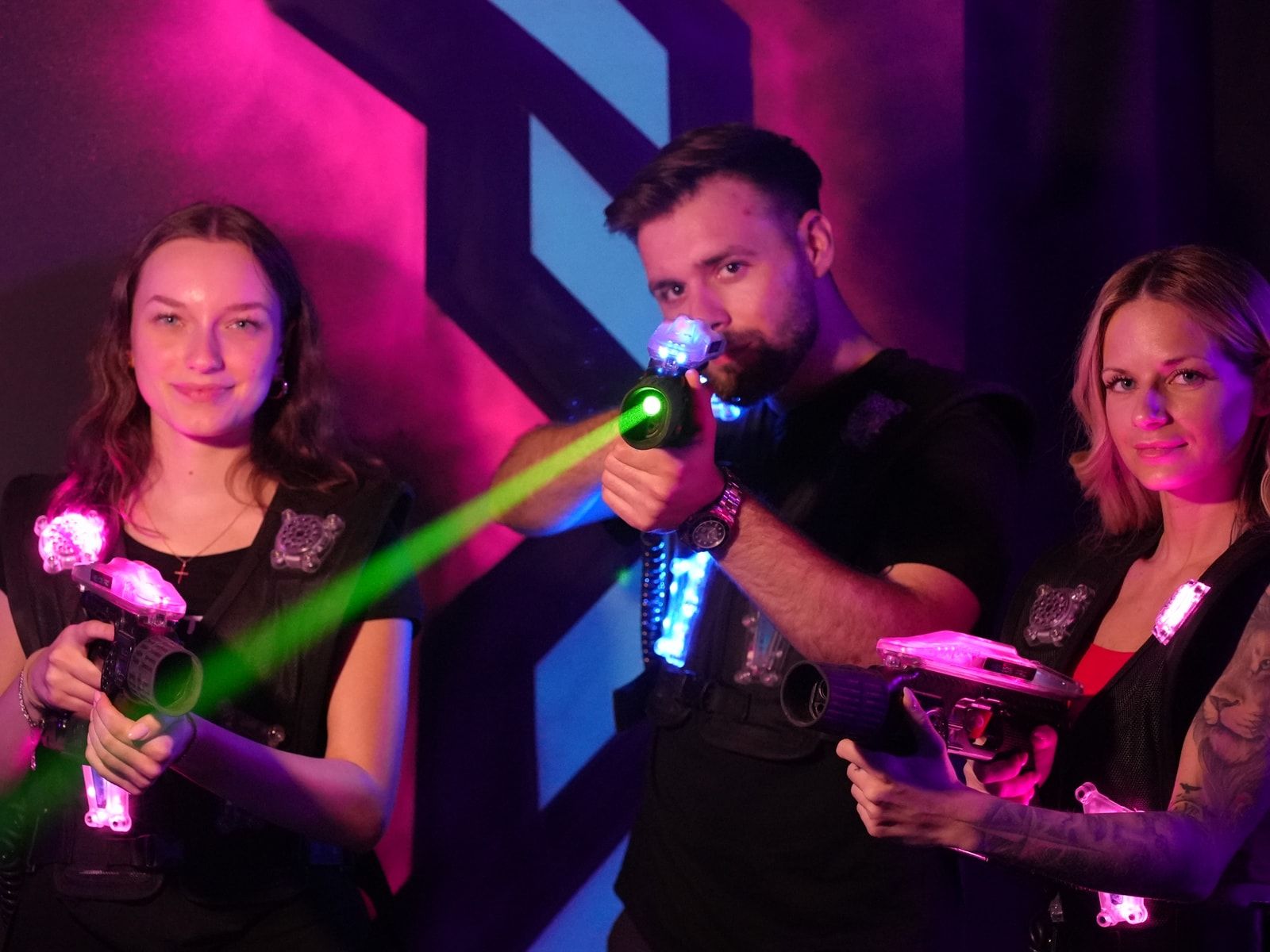Spieler in der Lasertag-Arena Paderborn